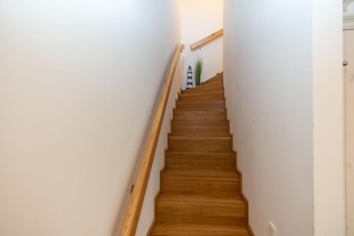 Haus-Wilhelmsplatz-Wohnung-Heimathafen ไฮลิเกนฮาเฟิน ภายนอก รูปภาพ